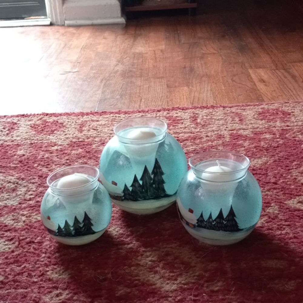Winter scene candle bowls.